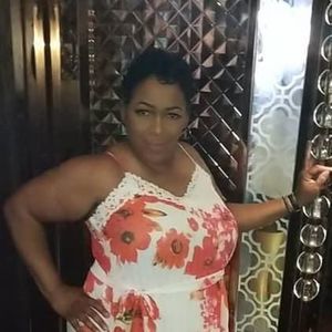 Meet your Posher, Deborah